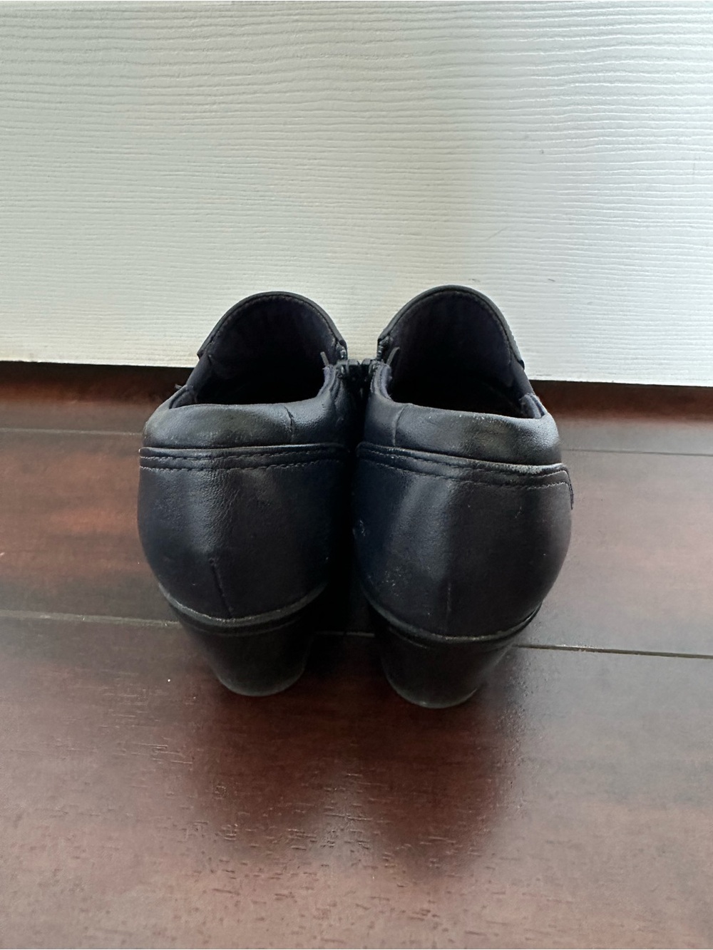 Size 7.5 Clarks Women’s Emslie Monet Navy Leather Comfort Block Heel Shoes - Picture 4 of 8
